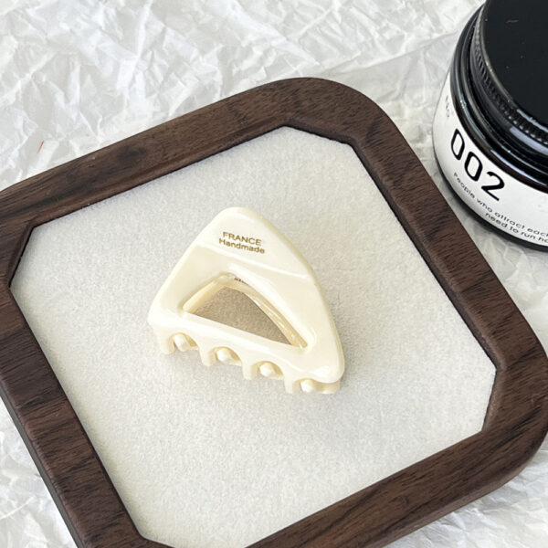 Triangle Hair Claw