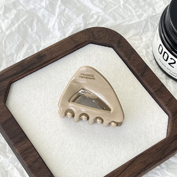 Triangle Hair Claw