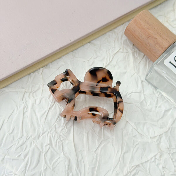 Cute Puppy Hair Claw