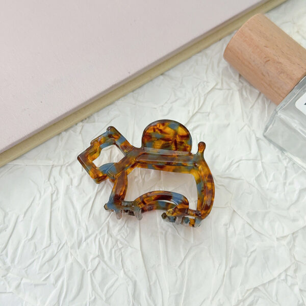 Cute Puppy Hair Claw